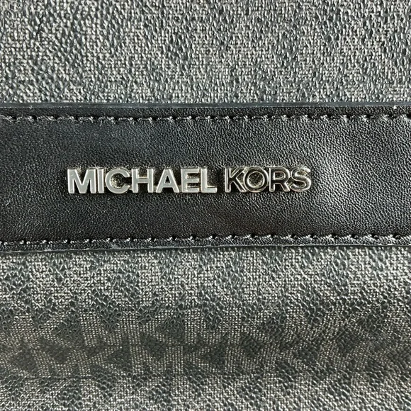 Michael‎ Kors Black Signature MK Camera Crossbody Travel Bag - Picture 3 of 12